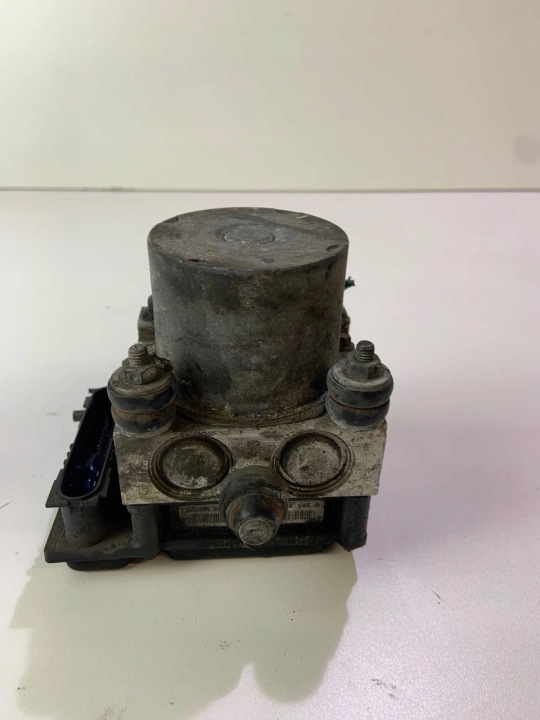 POMPE DE FREIN ABS OPEL CORSA C