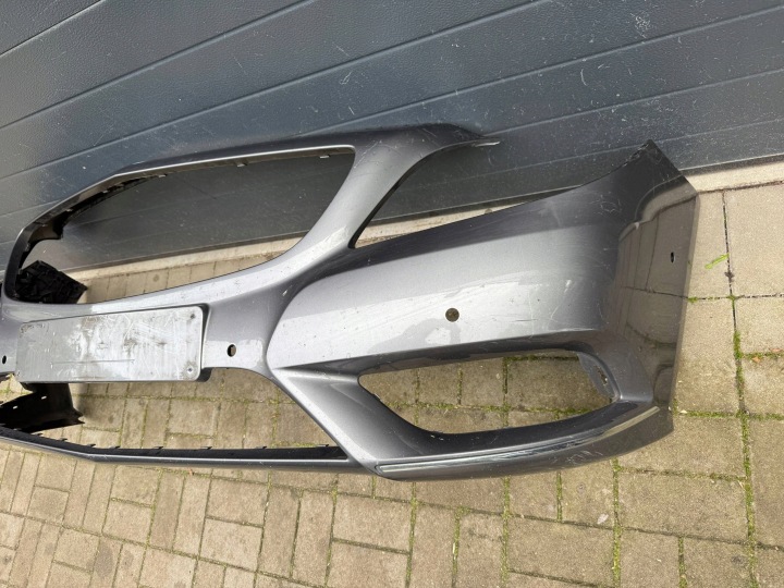 MERCEDES B 246 11- PARE-CHOCS AVANT AVANT