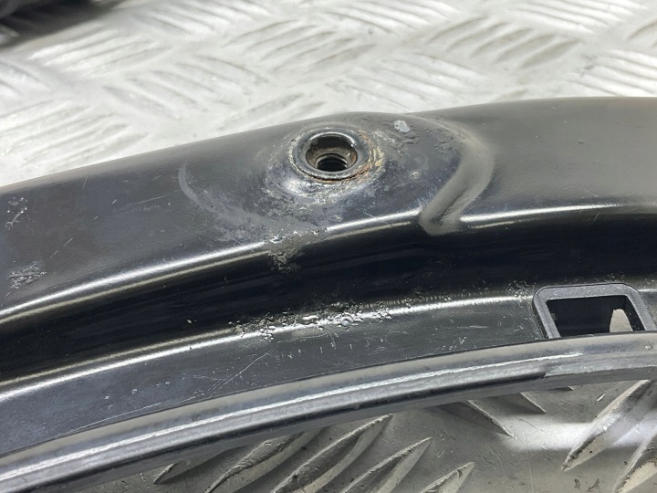 2016 AUDI Q3 8U SUPPORT PANNEAU AVANT 8U0805932