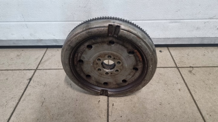 03L105266G EMBRAYAGE VOLANT BIMASSE 2.0 TDI