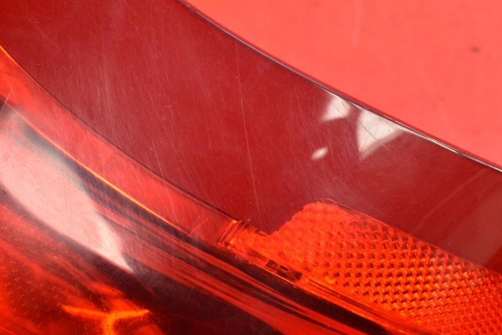PHARE DROITE ARRIÈRE ARRIÈRE 31323035 VOLVO XC60 1 I 08-13