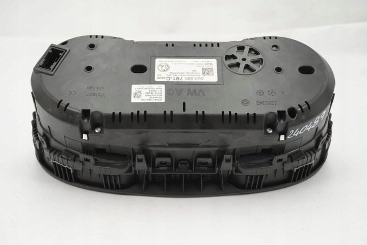 COMPTEUR TABLEAU DE BORD SKODA OCTAVIA 5E0920781C