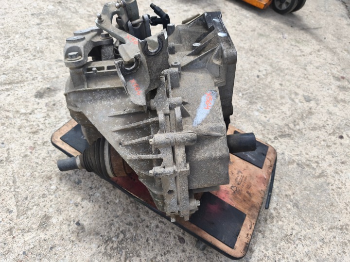 BOÎTE DE VITESSES OPEL INSIGNIA A 2.0CDTI F40 6 VITESSES