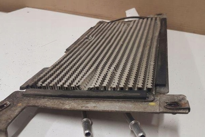 RADIATEUR CARBURANTS JAGUAR XF (X250) 6R839N103AA 3.0L DIESEL 177KW 2010