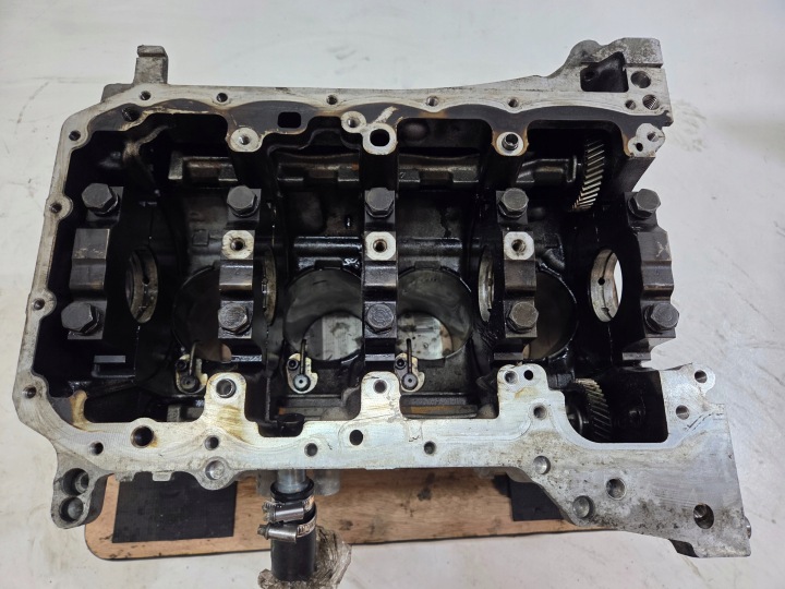 BLOC MOTEUR BMW E87 N47D20A 7797922