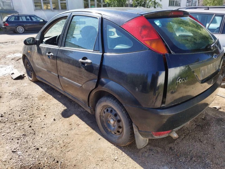 FORD FOCUS CARTER HUILEUX MOTEUR 2000 1.8L