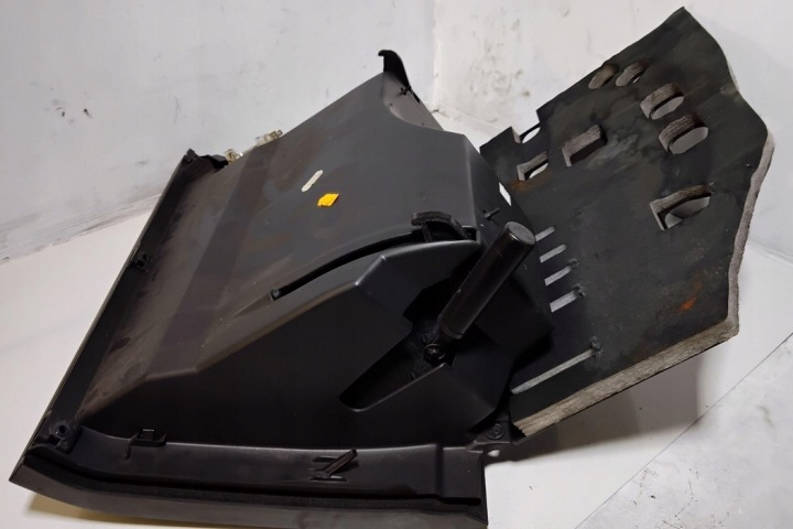 BOÎTE À GANTS OPEL SIGNUM 13151852 2.17L DIESEL 92KW 2004