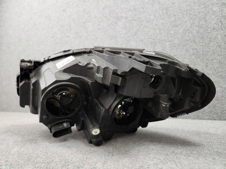 PROJECTEUR PHARE AVANT AVANT DROITE MERCEDES B CLASSE W246 H7 2011-2014