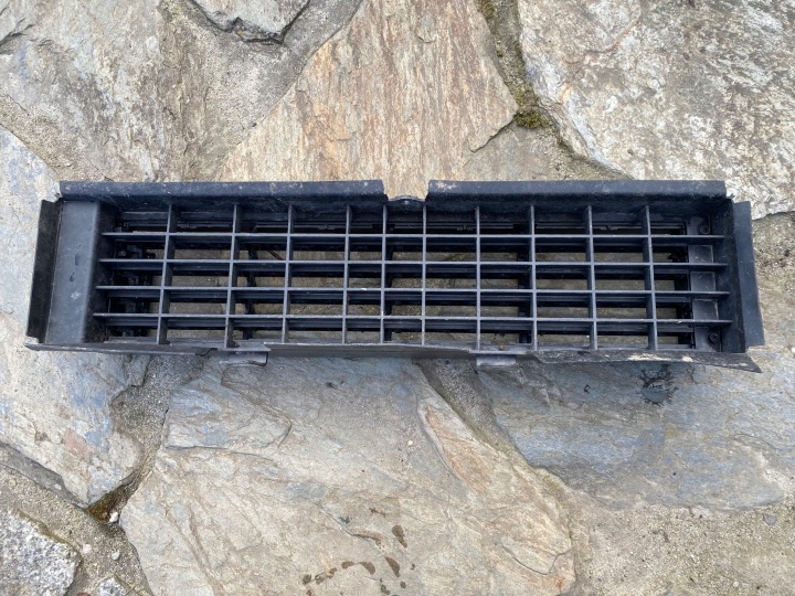 NISSAN QASHQAI II J11 GRILLE D'AÉRATION AIR 623224EA0B ORIGINAL