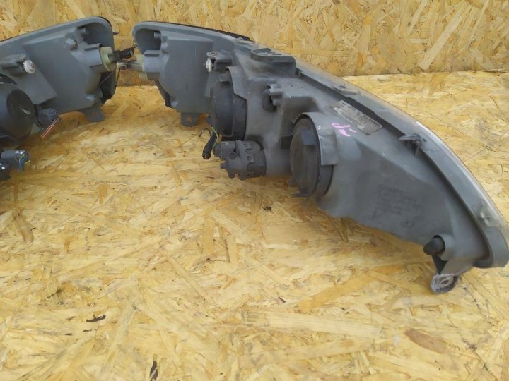 PROJECTEUR PHARE DROITE GAUCHE EUROPE HONDA ACCORD VI 6 1EB236036-01