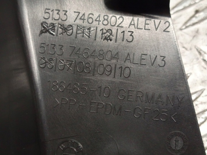 BMW OE 7464802 1' F40 CHÂSSIS MOULURE RACLOIR PORTES DROIT AVANT