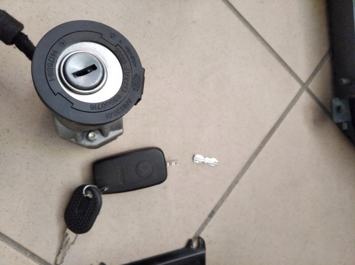 IVECO DAILY 3.0 2010 CONTRÔLEUR MOTEUR CARROSSERIE ORDINATEUR OBD CONTACTEUR D'ALLUMAGE COMPTEUR