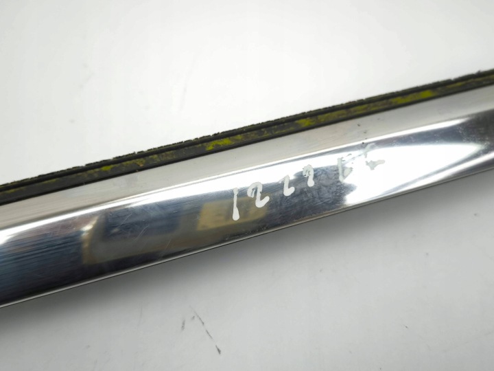 JEEP GRAND CHEROKEE 2013 DROITE CÔTÉ MOULURE JOINT D'ÉTANCHÉITÉ VITRES PORTES ARRIÈRE