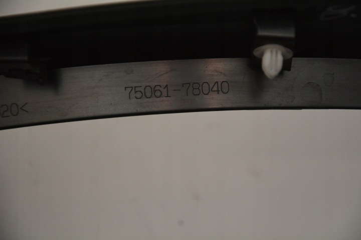 MOULURE PORTES DROIT ARRIÈRE LEXUS NX II 22-2025R