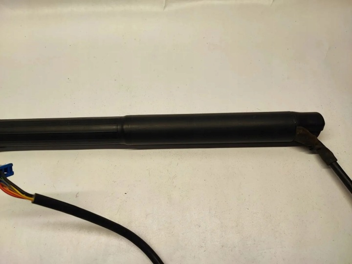 MERCEDES-BENZ GL W166 X166 SERVOMOTEUR COUVERCLES DE COFFRE COUVERCLES DE COFFRE DROITE A1668901230 2014