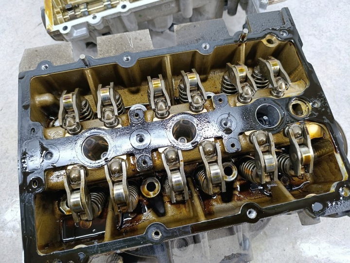 CULASSE VW UP! 04C103404B 04C103475D 1.0 12V