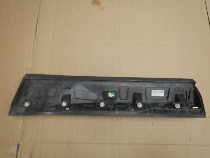 MOULURE INFÉRIEURE LATÉRALE PORTES DROIT ARRIÈRE VOLVO XC60 II 17- 32208734