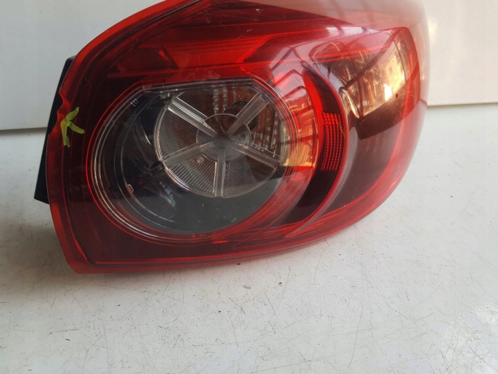 PHARE ARRIÈRE DROIT MAZDA 3 II 2014