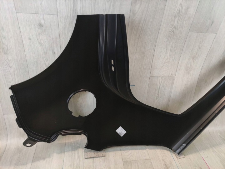 VW GOLF PLUS BRODERIE AILE DROIT ARRIÈRE 5M0809844