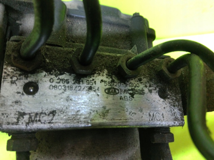 TOYOTA COROLLA E12 LIFT 04-07 89541-02080 POMPE ABS DE FREIN CONTRÔLEUR
