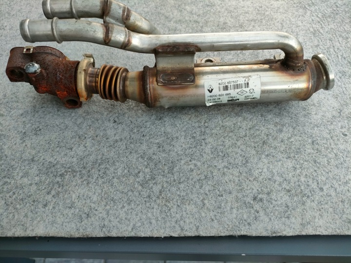 RENAULT RADIATEUR GAZ D'ÉCHAPPEMENT 1,9DCI -130KM 8200657537--A