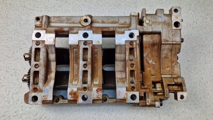 POMPE HUILES 10600044CB BMW E46 E90 E87 N42 N46 1.6 1.8 2.0 B