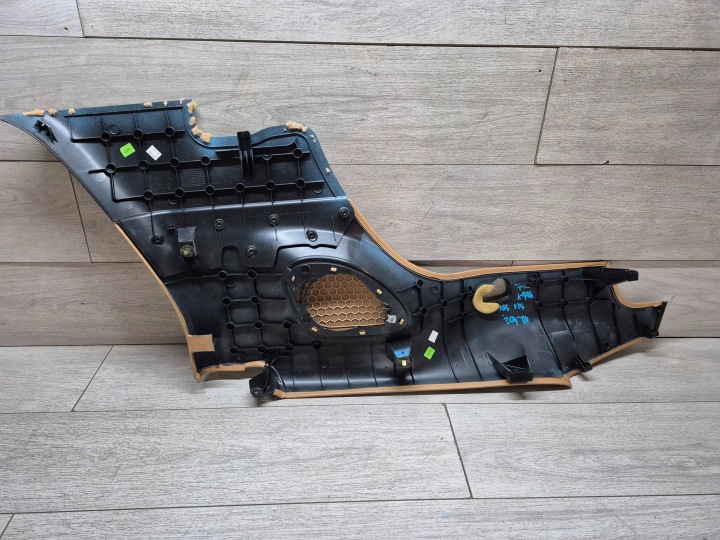 12402. PORSCHE 911 997 GARNITURE PORTES DROIT ARRIÈRE 99755507200