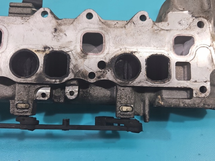 COLLECTEUR ADMISSION MERCEDES W212 3,0 CDI V6 LF00052