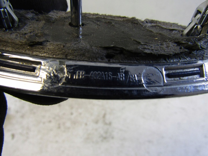 FORD FIESTA EMBLÈME INSIGNE COUVERCLES DE COFFRE COUVERCLES DE COFFRE F1EB402A16AB