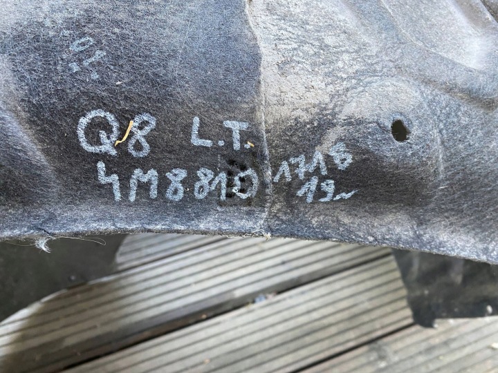 AUDI Q8 4M8 COMPLET PASSAGE DE ROUE GAUCHE ARRIÈRE ARRIÈRE 4M8810171B