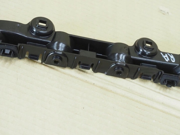 DACIA JOGGER GAUCHE GLISSIÈRE PARE-CHOCS ARRIÈRE 850450036R