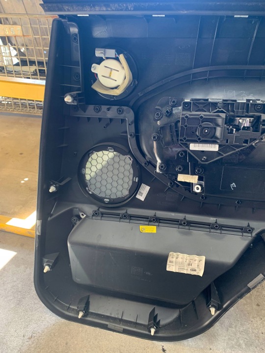 LAND ROVER RANGE ROVER EVOQUE L538 COLLECTEUR PORTES GAUCHES AVANT GAUCHE AVANT