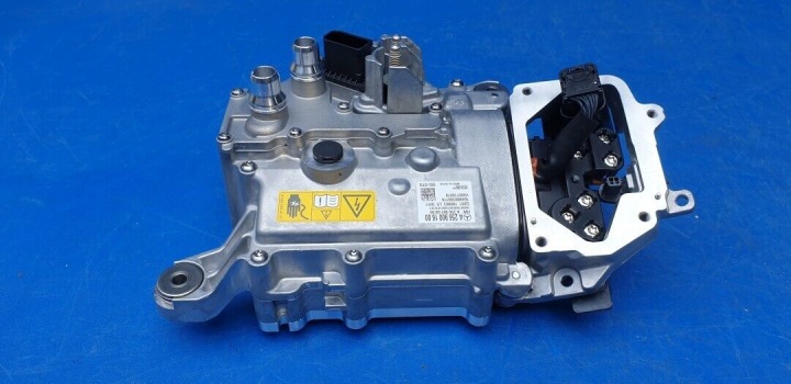 NEUF GÉNÉRATEUR DÉMARREUR MERCEDES A2569001600