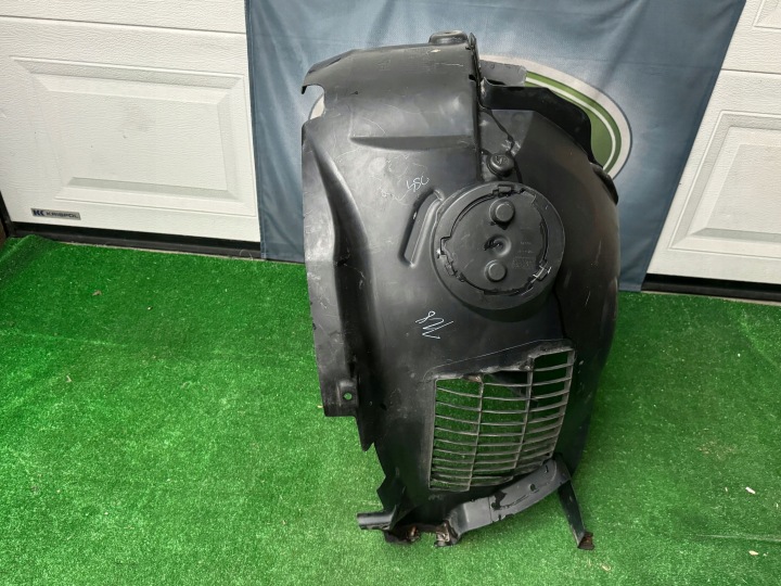 JAGUAR F-PACE RADIATEUR LR094854
