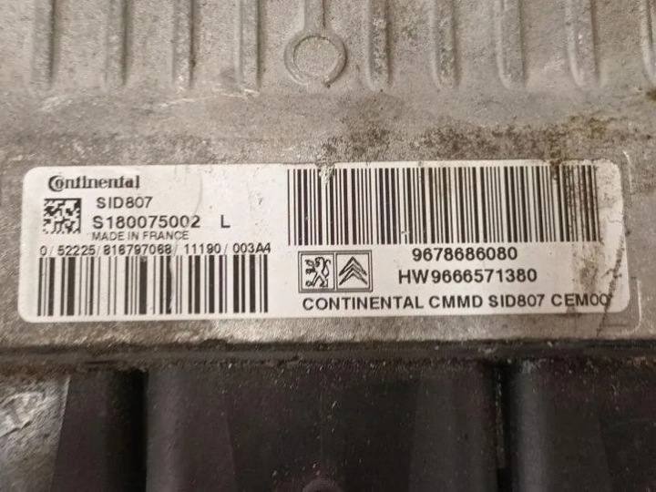 ORDINATEUR MOTEUR ECU PEUGEOT 3008 9666571380 1.6L DIESEL 80KW 2010