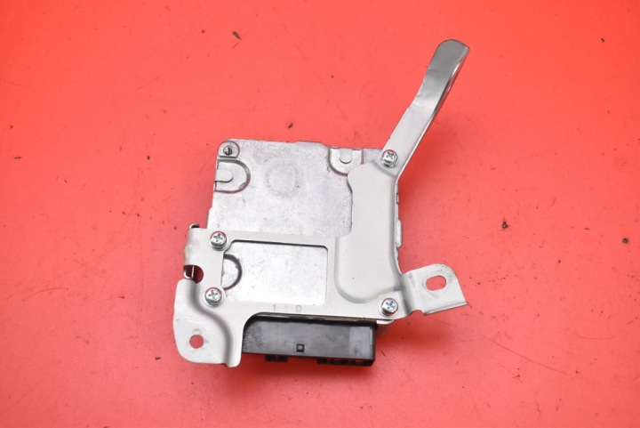 CONTRÔLEUR MODULE AMPLIFICATEUR 89650-0D295 TOYOTA YARIS 3 III 1.0 VVT-I 69 KM