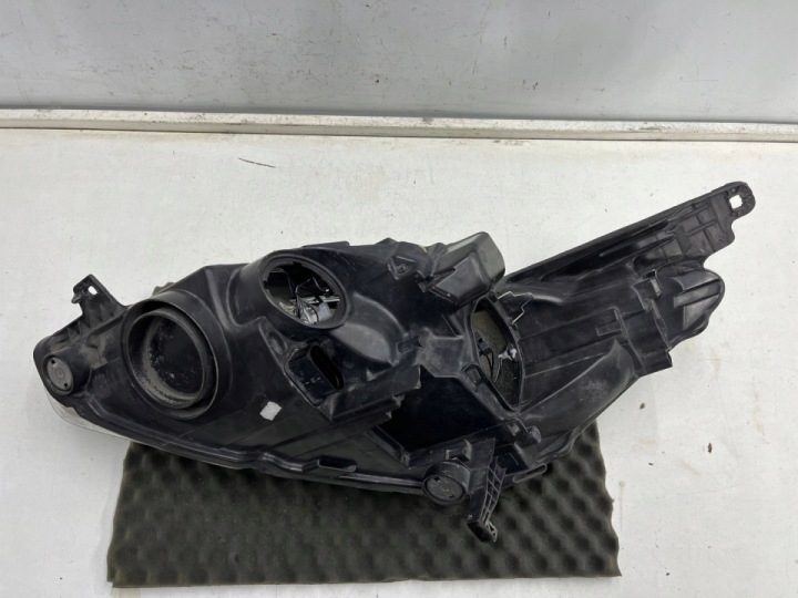 PHARE PROJECTEUR FORD C-MAX MK2 +GRAND 10-14R DROITE AVANT EUROPE AM5113W029AE