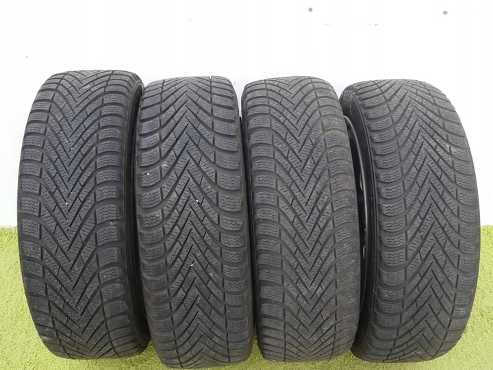 RUEDAS NEUMÁTICOS LLANTAS FIAT 500 PIRELLI WINTER CINTURATO 6,5X16 ET35 