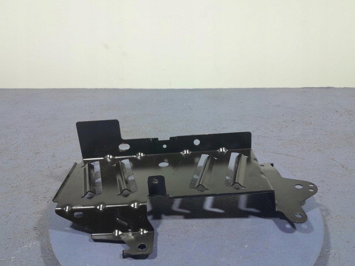 BMW X5 G05 LCI SUPPORT POIGNÉE AMPLIFICATEUR AUDIO 6832598