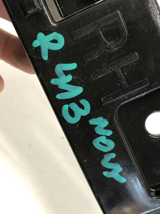 TESLA 3 GLISSIÈRE FIXATION PARE-CHOCS DROIT ARRIÈRE