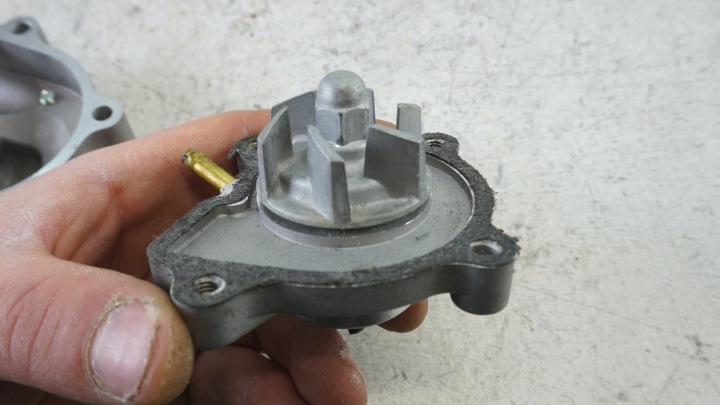 I598 CF MOTO CF-MOTO 500 625 POMPE À EAU 0180-081000