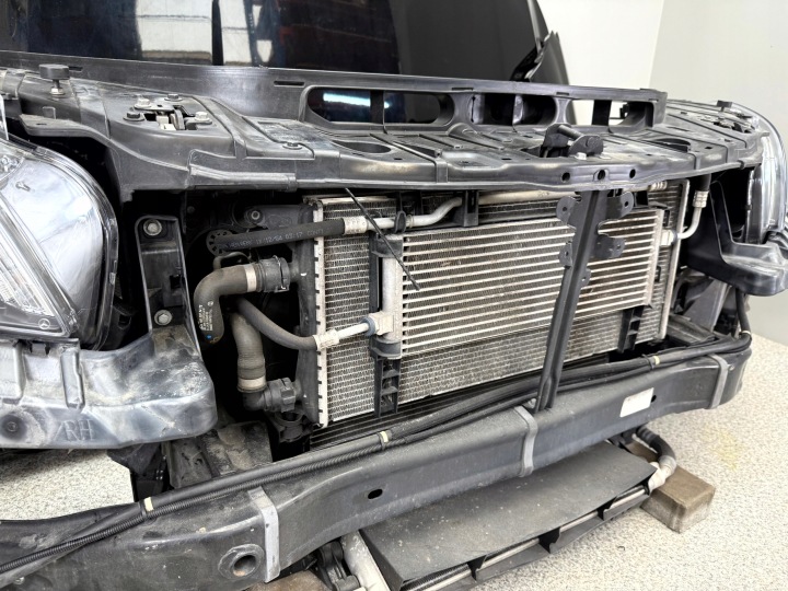 MERCEDES ML63 W166 166 AMG AVANT PARE-CHOCS AILES RADIATEURS PHARES COURROIE CAPOT