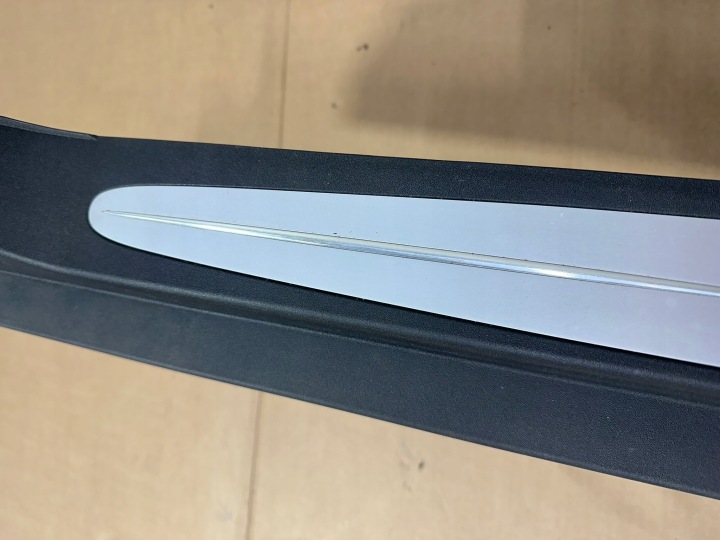MOULURE SEUIL GAUCHE INTÉRIEURE MERCEDES SL R230, W230 H2