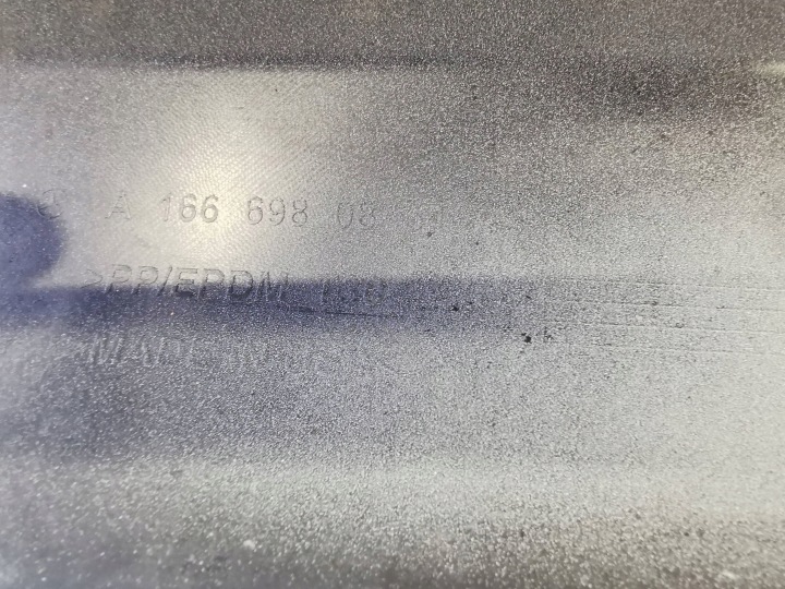 REVÊTEMENT SEUIL DROITE CÔTÉ MERCEDES-BENZ ML W166 A1666980854