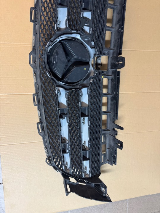 MERCEDES E CLASSE W213 GRILLE CALANDRE ORIGINAL
