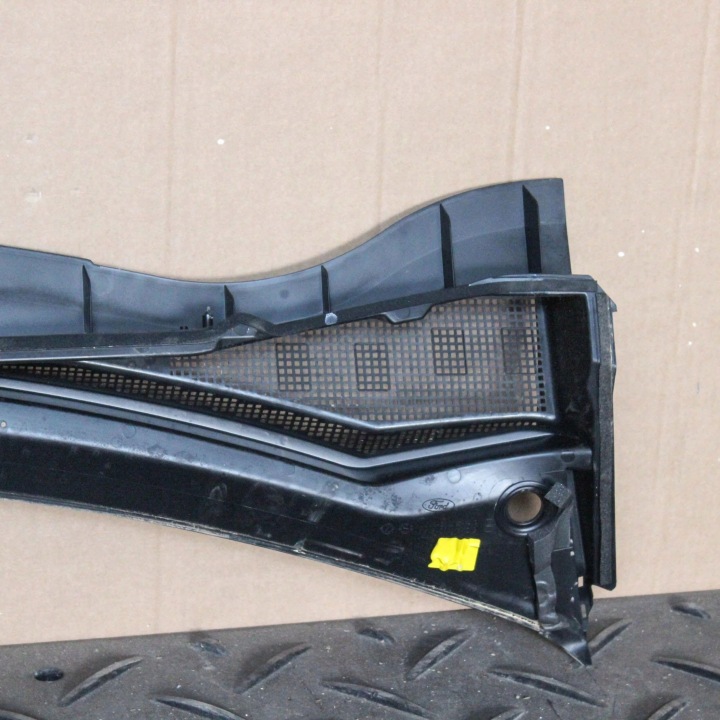 FORD KUGA III 2021 DOUBLURE DE PASSAGE DE ROUE AVANT
