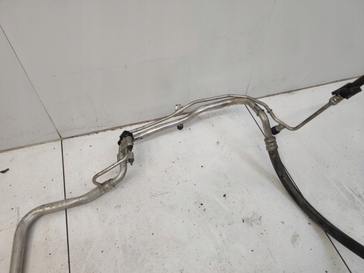 TUYAU TUYAU FIL CLIMATISATION VW PASSAT B8 2.0 TDI