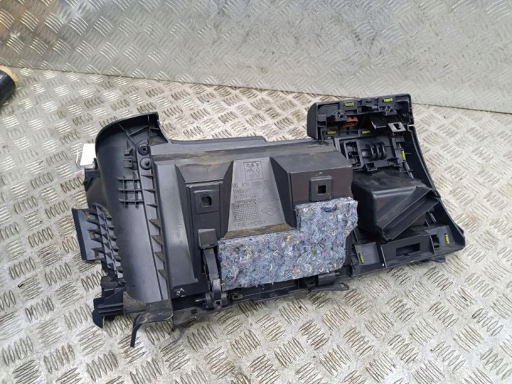 PEUGEOT 5008 I BOÎTE À GANTS CONDUCTEUR 9685168577