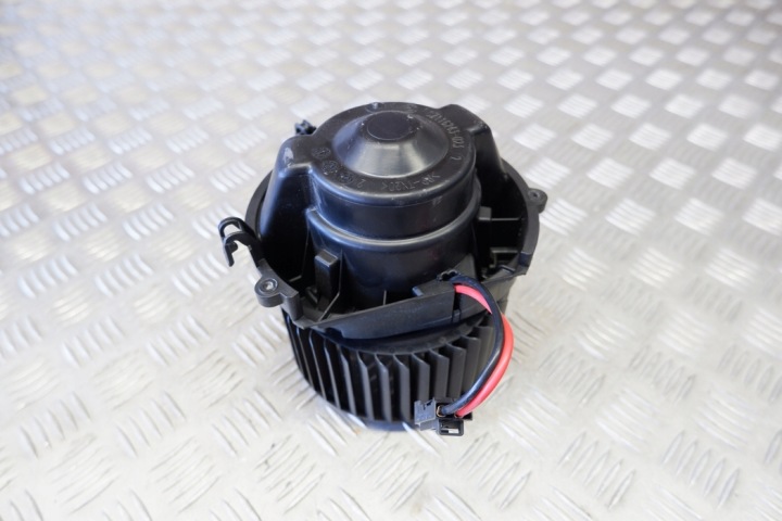 PETIT MOTEUR RÉCHAUFFEURS BMW X1 (F48) 9297752 2.0L DIESEL 140KW 2016