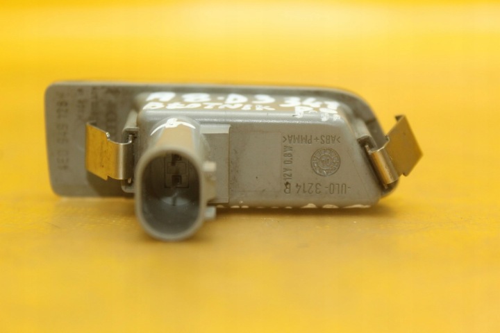 CLIGNOTANT AILE DROIT AVANT AUDI A8 D3 4E0949128